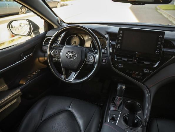 Toyota Camry VIII (XV70) Рестайлинг с пробегом 2021 года, цена 2 399 777 рублей, 223000 км, седан, Автокод Объявления