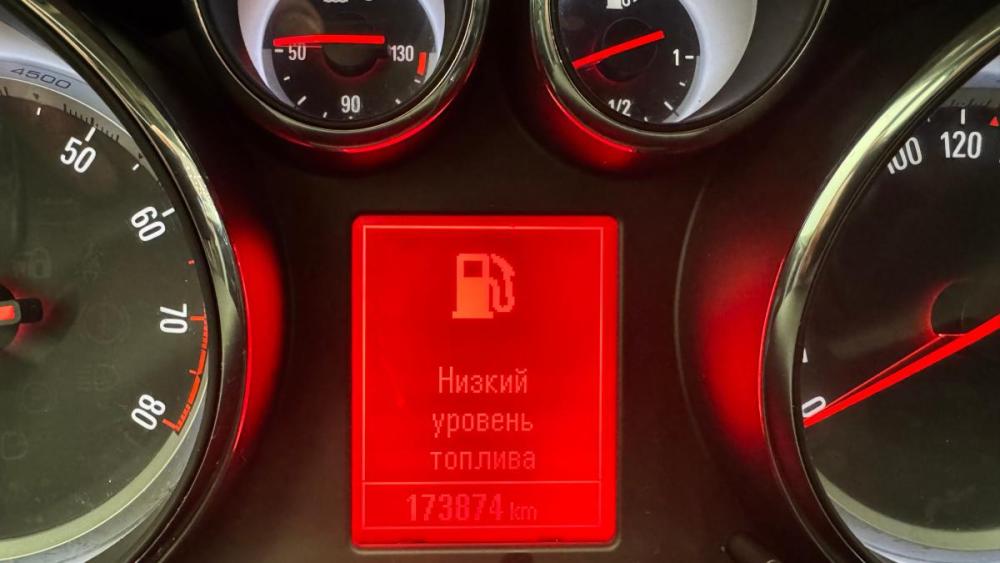 Opel Astra J Рестайлинг Киров  - изображение 9