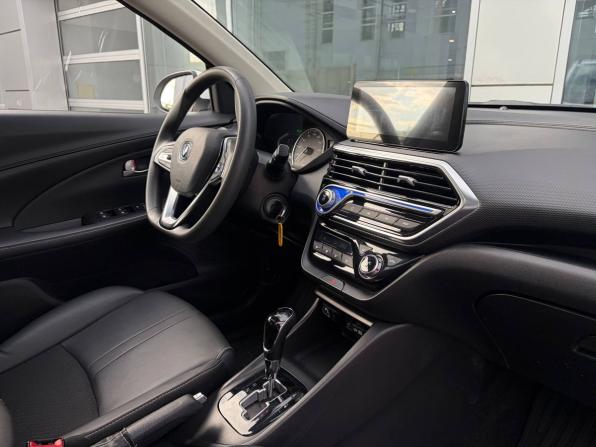 Changan Alsvin с пробегом 2024 года, цена 1 350 000 рублей, 17469 км, седан, Автокод Объявления