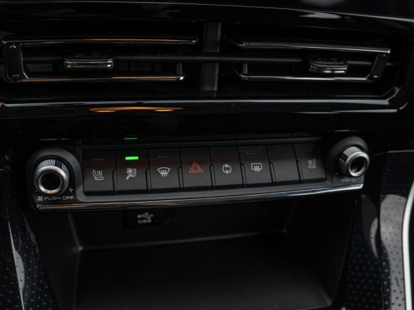Haval M6 II с пробегом 2024 года, цена 1 770 000 рублей, 40473 км, внедорожник, Автокод Объявления