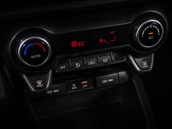 Kia Rio IV с пробегом 2018 года, цена 1 400 000 рублей, 175650 км, хэтчбек, Автокод Объявления