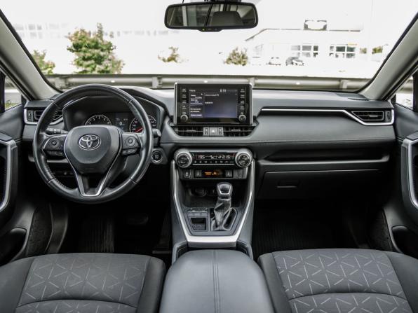 Toyota RAV4 V (XA50) с пробегом 2021 года, цена 2 998 000 рублей, 65712 км, внедорожник, Автокод Объявления