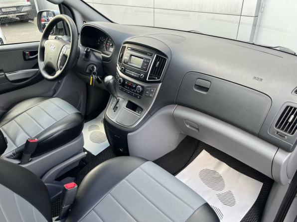 Hyundai H-1 II Рестайлинг 2 с пробегом 2018 года, цена 2 549 000 рублей, 144807 км, минивэн, Автокод Объявления