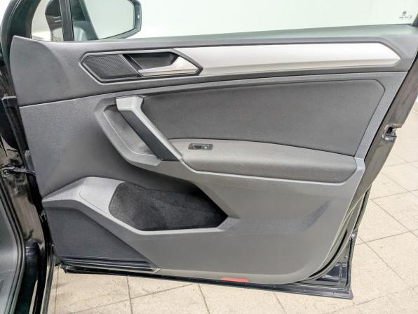 Volkswagen Tiguan II с пробегом 2020 года, цена 2 690 000 рублей, 137900 км, внедорожник, Автокод Объявления