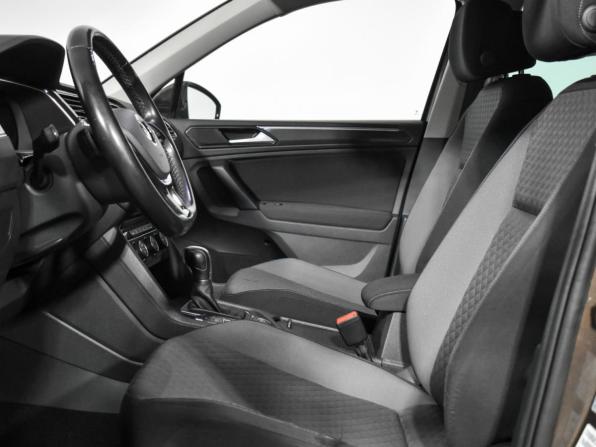 Volkswagen Tiguan II с пробегом 2016 года, цена 2 098 680 рублей, 137310 км, внедорожник, Автокод Объявления