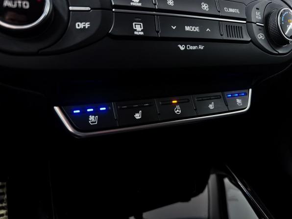 Kia Sorento III Prime Рестайлинг с пробегом 2017 года, цена 2 850 000 рублей, 137173 км, внедорожник, Автокод Объявления