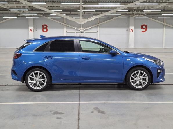 Kia Ceed III с пробегом 2018 года, цена 1 750 000 рублей, 72260 км, хэтчбек, Автокод Объявления