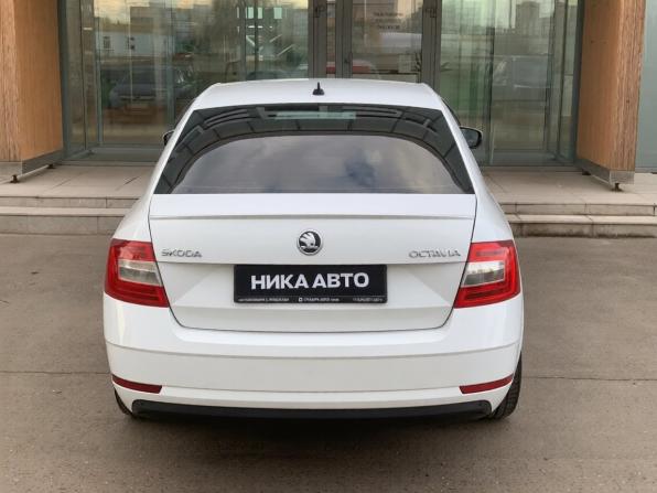 Skoda Octavia III (A7) Рестайлинг с пробегом 2017 года, цена 1 220 000 рублей, 228432 км, лифтбек, Автокод Объявления