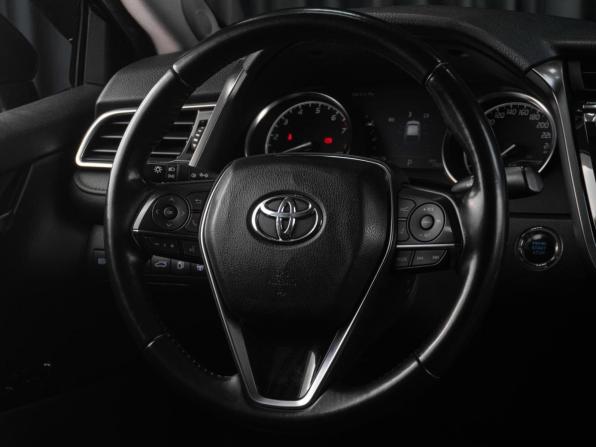Toyota Camry VIII (XV70) с пробегом 2018 года, цена 2 989 000 рублей, 77073 км, седан, Автокод Объявления