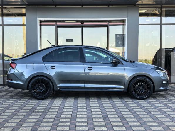 Skoda Rapid II с пробегом 2022 года, цена 1 825 000 рублей, 89000 км, лифтбек, Автокод Объявления