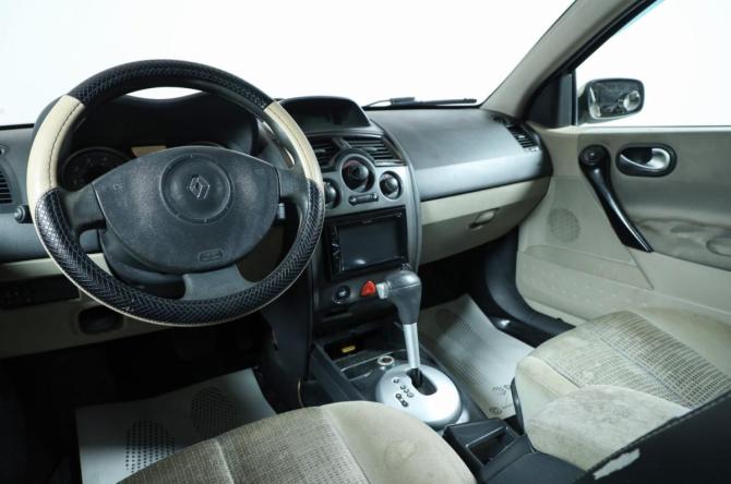 Renault Megane II Рестайлинг с пробегом 2006 года, цена 299 000 рублей, 265363 км, седан, Автокод Объявления