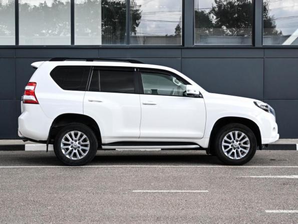 Toyota Land Cruiser Prado 150 Series с пробегом 2013 года, цена 3 150 000 рублей, 173405 км, внедорожник, Автокод Объявления
