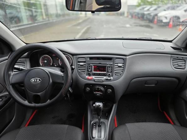 Kia Rio II Рестайлинг с пробегом 2010 года, цена 398 000 рублей, 261264 км, седан, Автокод Объявления