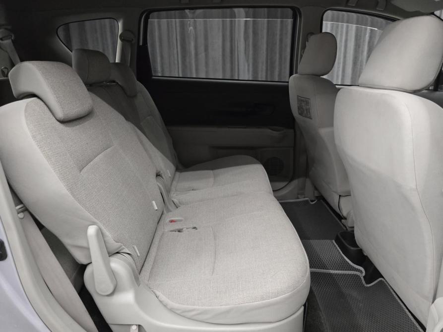 Toyota Passo Sette Красноярск  - изображение 16