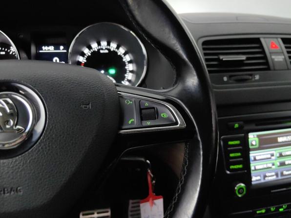 Skoda Yeti I Рестайлинг с пробегом 2014 года, цена 1 495 000 рублей, 118000 км, внедорожник, Автокод Объявления