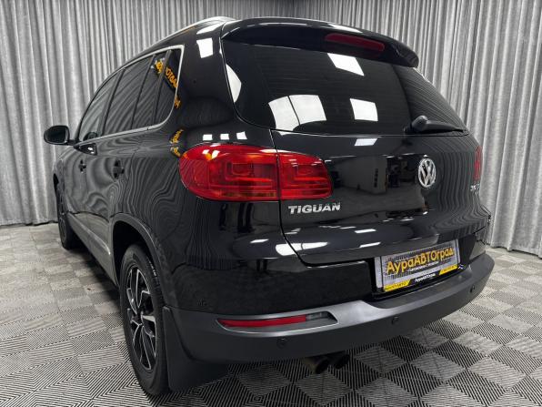 Volkswagen Tiguan I Рестайлинг с пробегом 2013 года, цена 1 490 000 рублей, 219193 км, внедорожник, Автокод Объявления