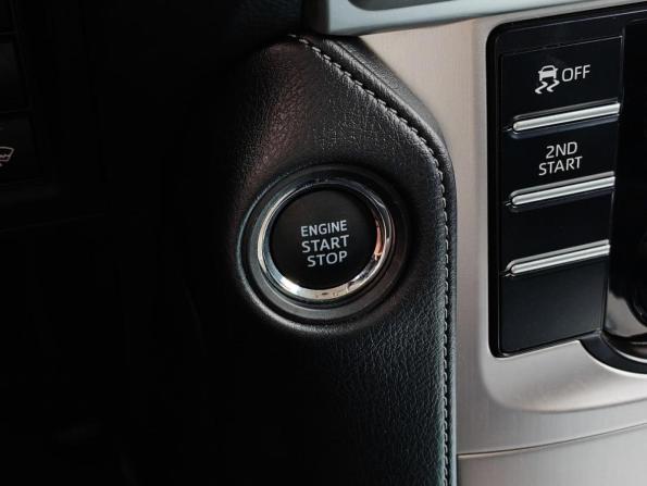 Toyota Land Cruiser Prado 150 Series Рестайлинг 3 с пробегом 2021 года, цена 7 780 000 рублей, 110026 км, внедорожник, Автокод Объявления