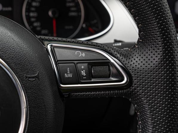 Audi A4 IV (B8) Рестайлинг с пробегом 2012 года, цена 1 280 000 рублей, 247870 км, седан, Автокод Объявления