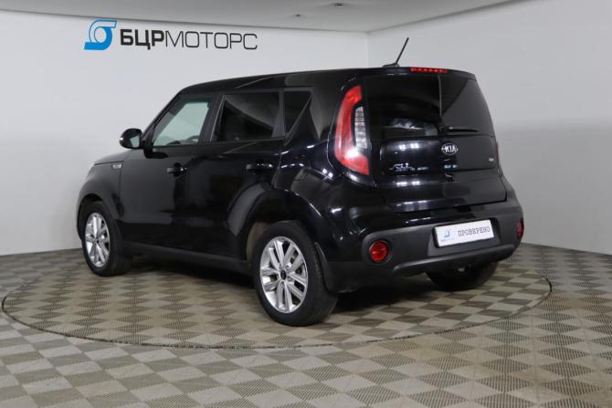 Kia Soul II Рестайлинг с пробегом 2019 года, цена 1 799 990 рублей, 51723 км, хэтчбек, Автокод Объявления