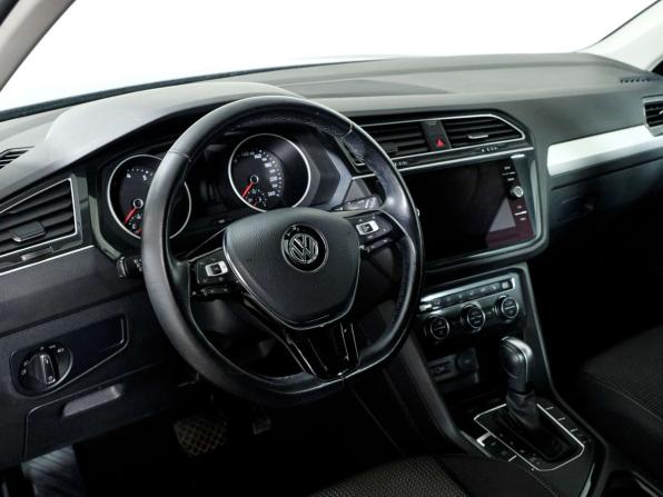Volkswagen Tiguan II с пробегом 2019 года, цена 2 098 000 рублей, 133747 км, внедорожник, Автокод Объявления