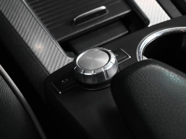 Mercedes-Benz GLK-Класс I (X204) Рестайлинг с пробегом 2012 года, цена 1 590 000 рублей, 186180 км, внедорожник, Автокод Объявления