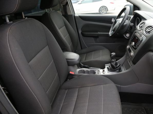 Ford Focus II Рестайлинг с пробегом 2011 года, цена 378 000 рублей, 309000 км, седан, Автокод Объявления