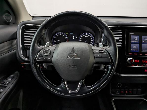 Mitsubishi Outlander III Рестайлинг 3 с пробегом 2021 года, цена 2 780 000 рублей, 111269 км, внедорожник, Автокод Объявления