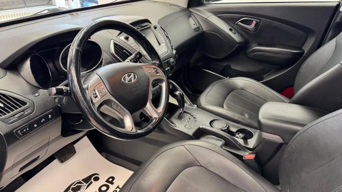 Hyundai ix35 I Рестайлинг с пробегом 2014 года, цена 1 400 000 рублей, 135982 км, внедорожник, Автокод Объявления