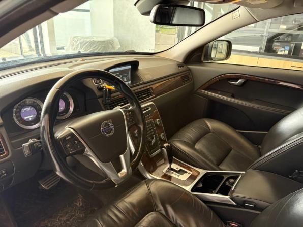 Volvo XC70 II с пробегом 2011 года, цена 1 357 900 рублей, 233983 км, универсал, Автокод Объявления