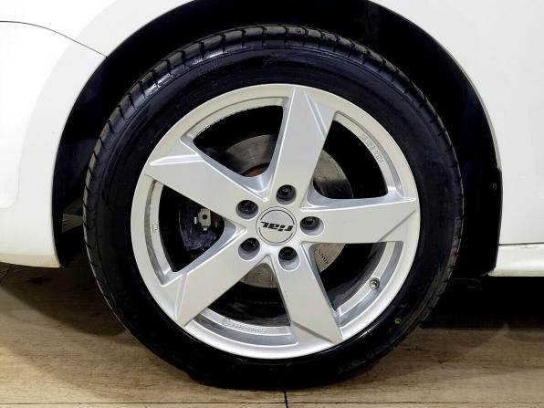 Volkswagen Jetta VI с пробегом 2014 года, цена 810 000 рублей, 230353 км, седан, Автокод Объявления