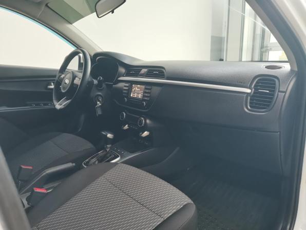 Kia Rio IV с пробегом 2018 года, цена 1 390 000 рублей, 84106 км, хэтчбек, Автокод Объявления