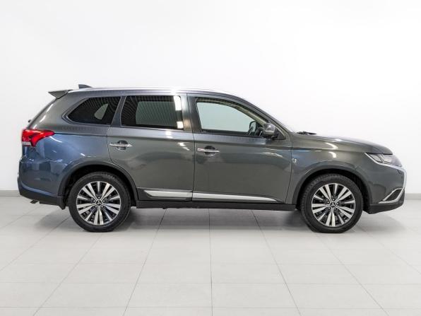 Mitsubishi Outlander III Рестайлинг 3 с пробегом 2019 года, цена 2 250 000 рублей, 151000 км, внедорожник, Автокод Объявления
