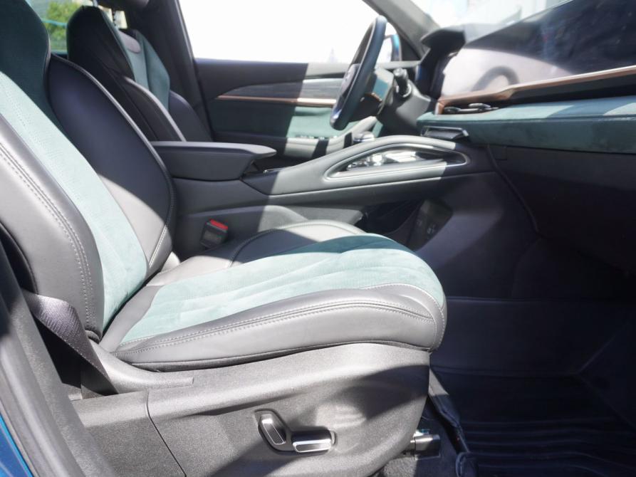 Geely Monjaro I Москва  - изображение 12