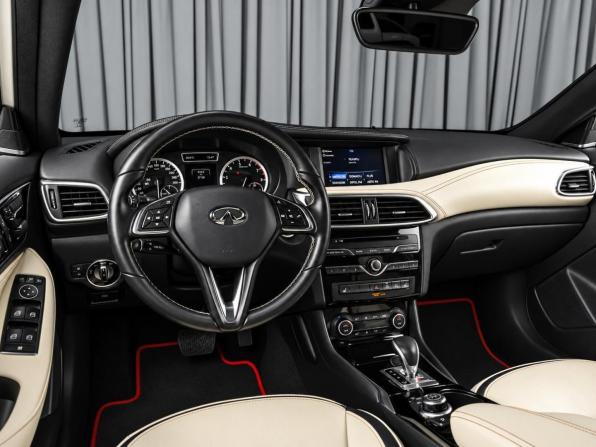 Infiniti Q30 с пробегом 2017 года, цена 3 199 000 рублей, 37126 км, хэтчбек, Автокод Объявления