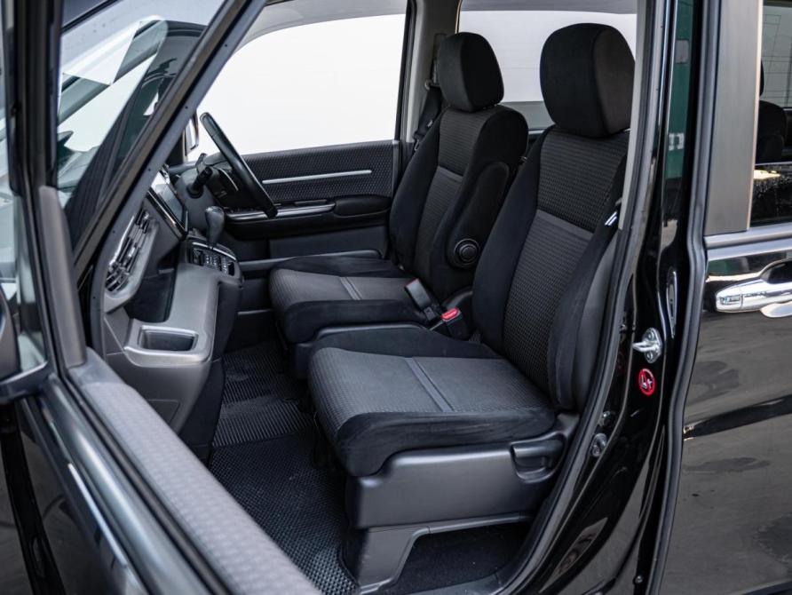 Honda Stepwgn V Краснодар  - изображение 8
