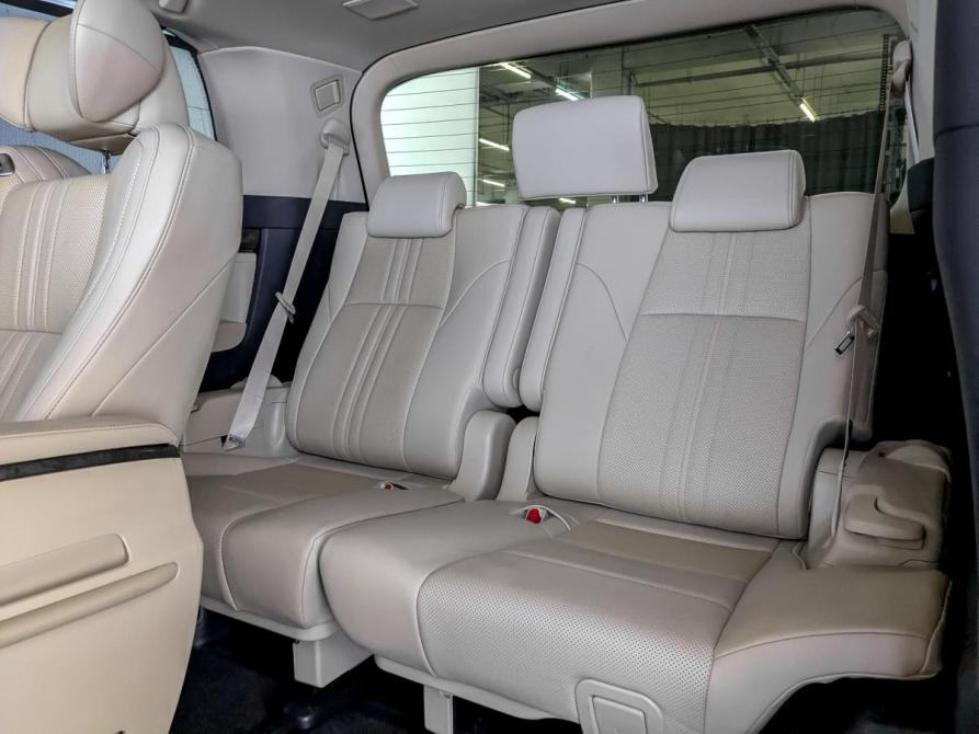 Toyota Alphard III Рестайлинг Москва  - изображение 13