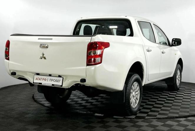 Mitsubishi L200 V с пробегом 2017 года, цена 2 350 000 рублей, 86825 км, offers.body_type.unknown, Автокод Объявления