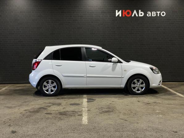 Kia Rio II Рестайлинг с пробегом 2011 года, цена 779 000 рублей, 139088 км, хэтчбек, Автокод Объявления