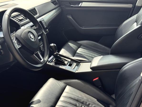 Skoda Superb III с пробегом 2015 года, цена 1 650 000 рублей, 189000 км, лифтбек, Автокод Объявления