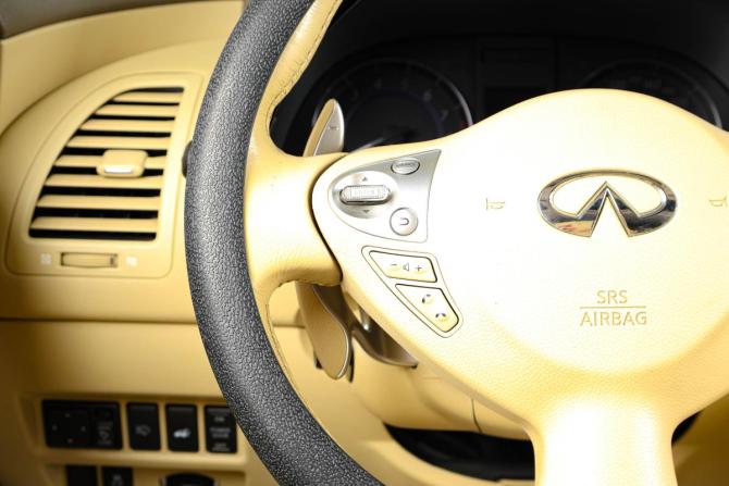 Infiniti FX II (S51) Рестайлинг с пробегом 2012 года, цена 1 929 000 рублей, 273000 км, внедорожник, Автокод Объявления