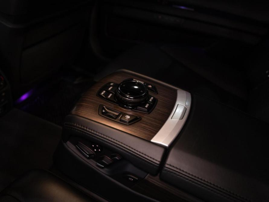 BMW 7 серии V (F01/F02/F04) Рестайлинг Санкт-Петербург  - изображение 30