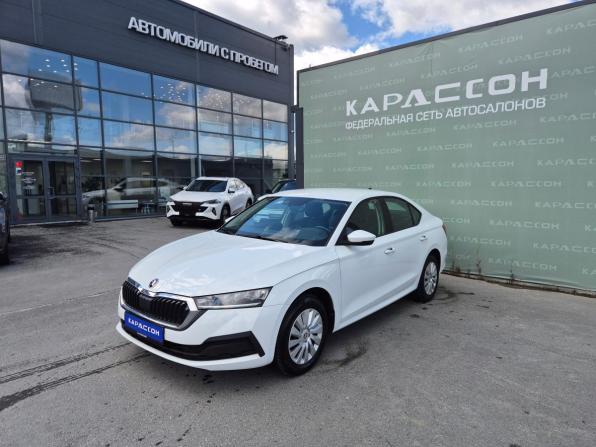 Skoda Octavia IV (A8) с пробегом 2021 года, цена 2 343 000 рублей, 36870 км, лифтбек, Автокод Объявления