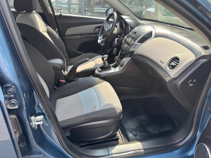 Chevrolet Cruze I Рестайлинг Екатеринбург  - изображение 7