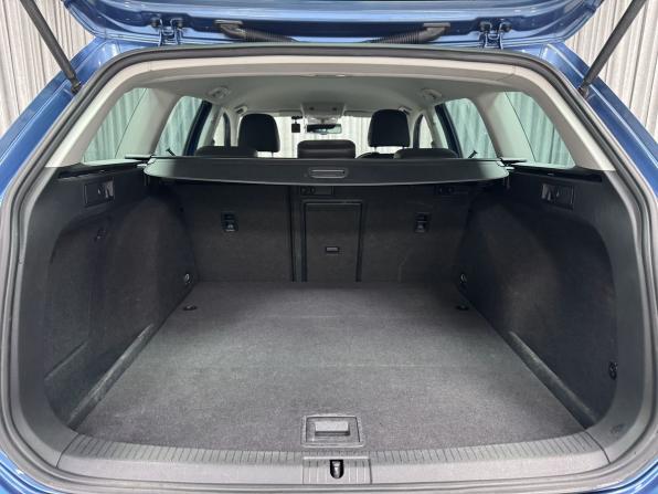 Volkswagen Golf VII с пробегом 2015 года, цена 1 500 000 рублей, 104279 км, универсал, Автокод Объявления