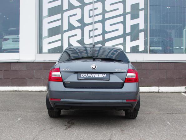 Skoda Octavia III (A7) Рестайлинг с пробегом 2019 года, цена 1 700 000 рублей, 172000 км, лифтбек, Автокод Объявления