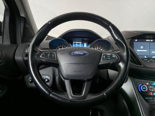 Ford Kuga II Рестайлинг с пробегом 2018 года, цена 1 529 000 рублей, 185100 км, внедорожник, Автокод Объявления
