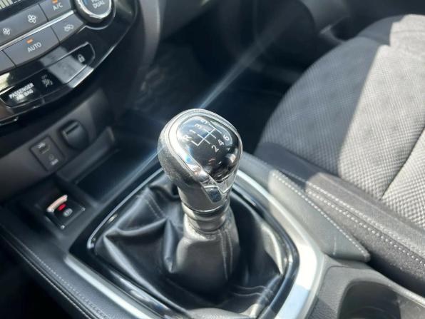 Nissan Qashqai II с пробегом 2017 года, цена 1 837 500 рублей, 71118 км, внедорожник, Автокод Объявления