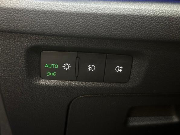 Skoda Octavia IV (A8) с пробегом 2021 года, цена 2 149 000 рублей, 171898 км, лифтбек, Автокод Объявления