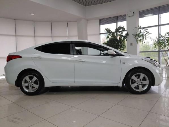 Hyundai Elantra V (MD) с пробегом 2013 года, цена 925 000 рублей, 234000 км, седан, Автокод Объявления