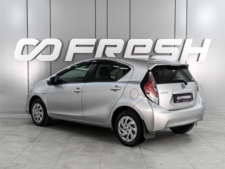 Toyota Aqua I Рестайлинг Ростов-на-Дону  - изображение 2